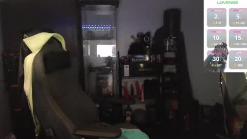 Snapshot of samael069 chatting on October 1, 10:25 pm samael069 online show from October 1, 10:25 pm