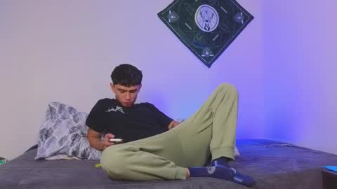 samevansx online show from September 22, 2:27 pm