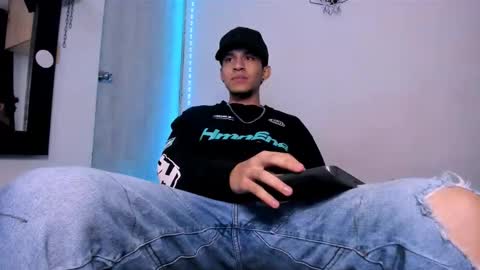   online show from February 7, 9:05 am