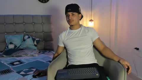 samxx_muscle online show from September 24, 2:15 pm