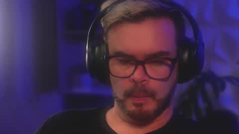 Sanders online show from February 10, 5:01 am