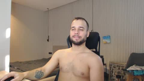 DeAlex online show from February 25, 9:20 am