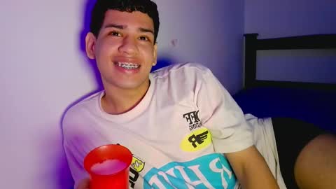 santi online show from February 1, 7:23 pm