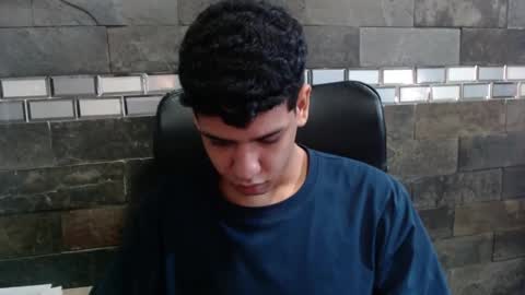 santi online show from November 19, 2:33 am