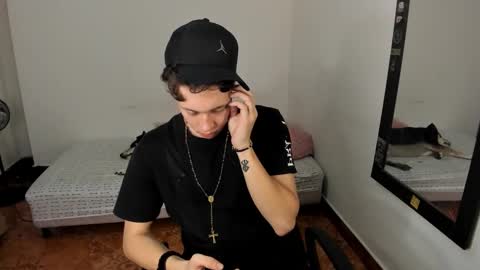 Julius Novachrono  online show from March 6, 8:44 am