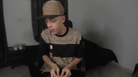 Julius Novachrono  online show from March 20, 11:30 pm