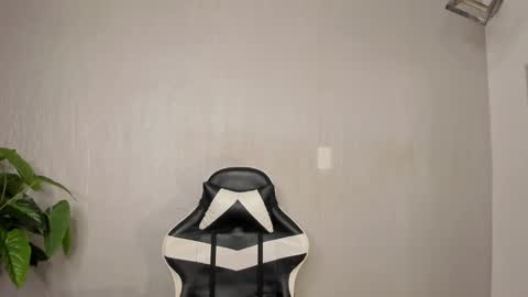 Julius Novachrono  online show from October 10, 10:23 pm