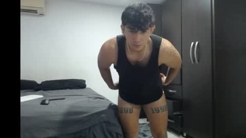 santii_jr online show from May 28, 2:48 pm