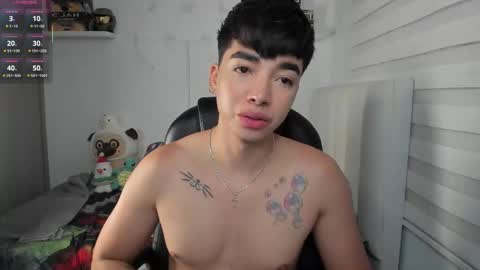 Mr. Santiago online show from March 27, 2:07 pm