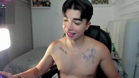 Mr. Santiago online show from November 26, 1:25 pm