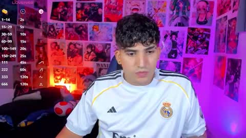 Snapshot of saturn_boy_ chatting on November 1, 4:16 am Saturn online show from November 1, 4:16 am