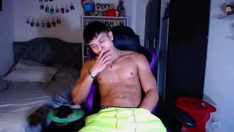 Saulo online show from March 5, 1:02 am