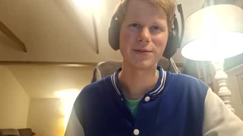 Scarjoris online show from November 12, 8:03 pm