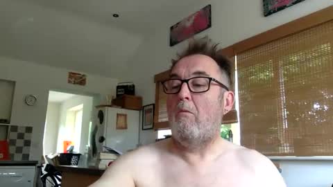scbiggersballs online show from May 15, 11:07 am