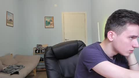 Thomas brunette and Alex blond online show from February 27, 8:17 am