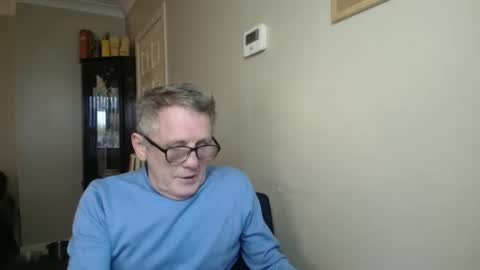 James online show from November 10, 4:12 pm