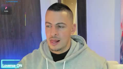 Ricardo online show from December 5, 11:45 pm