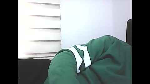 Snapshot of screw2 chatting on March 2, 12:14 pm Evren online show from March 2, 12:14 pm