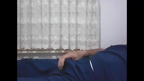 Snapshot of screw2 chatting on December 22, 11:09 pm Evren online show from December 22, 11:09 pm