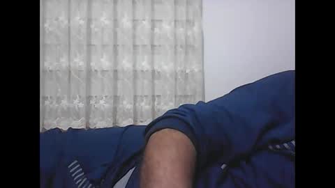 Snapshot of screw2 chatting on December 11, 6:59 pm Evren online show from December 11, 6:59 pm