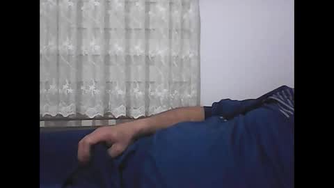 Snapshot of screw2 chatting on December 27, 10:16 pm Evren online show from December 27, 10:16 pm