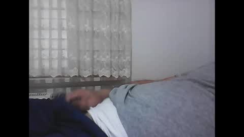 Snapshot of screw2 chatting on January 5, 12:53 pm Evren online show from January 5, 12:53 pm