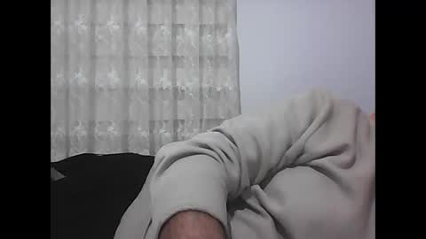 Snapshot of screw2 chatting on December 15, 12:49 pm Evren online show from December 15, 12:49 pm