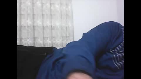 Snapshot of screw2 chatting on February 10, 7:07 pm Evren online show from February 10, 7:07 pm