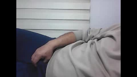 Snapshot of screw2 chatting on February 19, 7:27 pm Evren online show from February 19, 7:27 pm