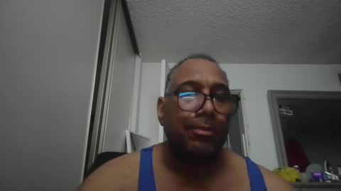 sdblkmale2131 online show from September 21, 1:11 pm