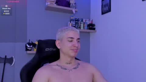 Sebastin online show from January 22, 11:11 pm