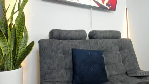 Snapshot of sebas_w01 chatting on February 2, 1:12 am sebastian online show from February 2, 1:12 am