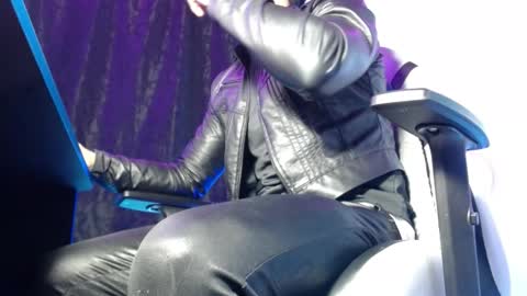 Sebastian online show from February 22, 10:49 am