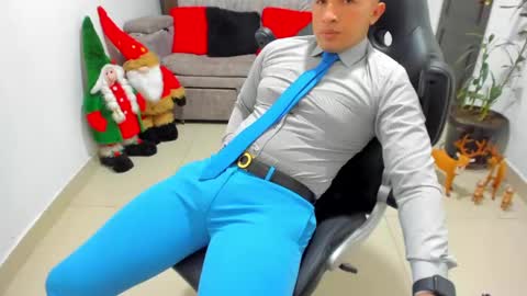 juan  sebastian online show from December 19, 7:07 pm