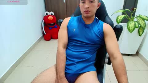 juan  sebastian online show from October 4, 5:51 pm