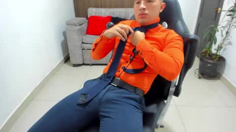 juan  sebastian online show from January 27, 12:16 pm