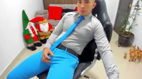 juan  sebastian online show from January 2, 12:46 pm