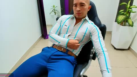 juan  sebastian online show from May 26, 12:56 pm