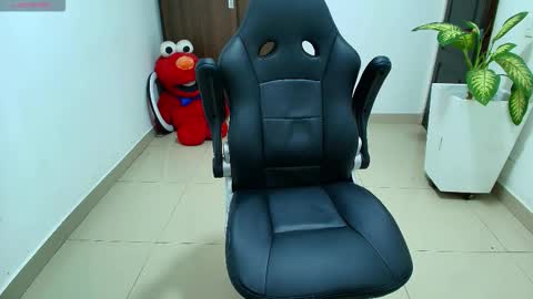 juan  sebastian online show from September 25, 3:33 pm