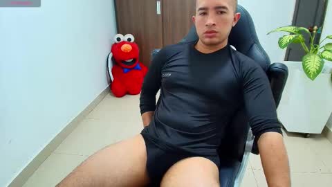 juan  sebastian online show from September 28, 5:22 pm