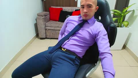 juan  sebastian online show from February 24, 1:31 pm