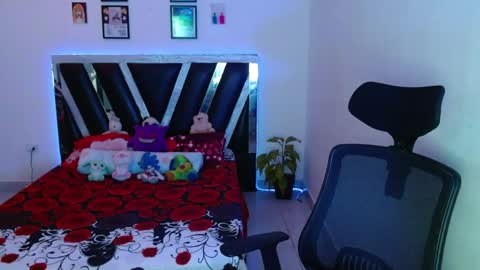 Sebas online show from May 15, 11:24 pm
