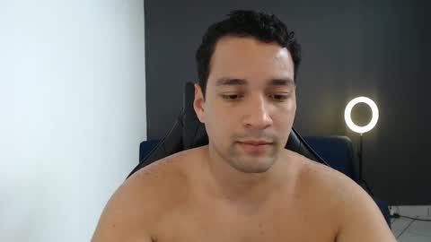 Snapshot of secretboy5000 chatting on January 19, 3:53 pm Jex online show from January 19, 3:53 pm