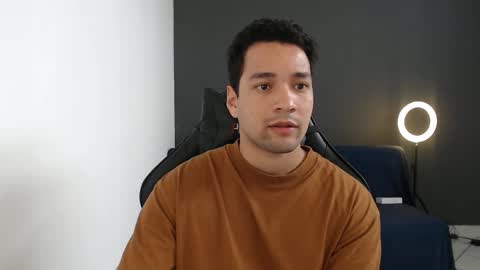 Snapshot of secretboy5000 chatting on January 20, 2:25 pm Jex online show from January 20, 2:25 pm