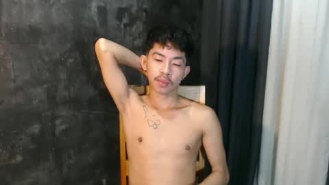 Snapshot of seductive_xianxxx chatting on October 4, 9:41 pm seductive_xianxxx online show from October 4, 9:41 pm