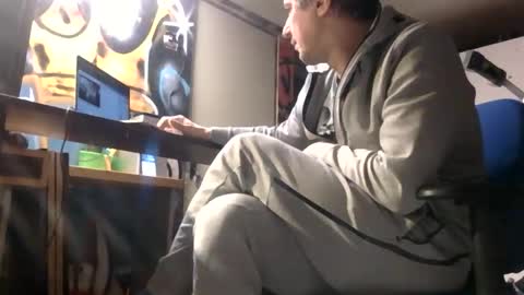 Grade2 online show from January 10, 10:58 pm