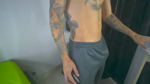 sem_alas online show from February 28, 2:53 am