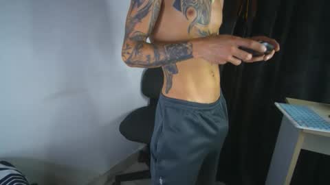 sem_alas online show from September 30, 1:12 am