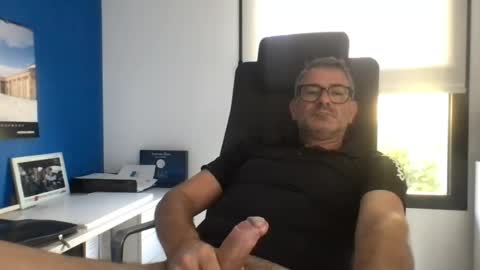 sesamechris92 online show from August 6, 4:35 pm