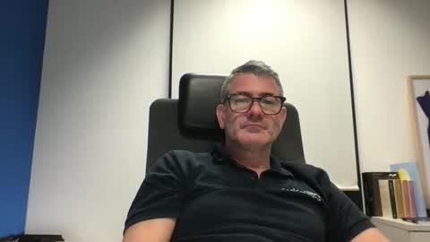 sesamechris92 online show from December 2, 5:27 pm